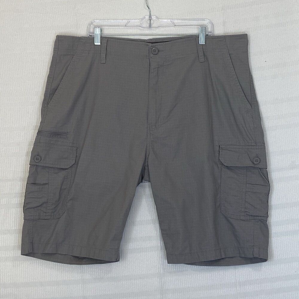 WearFirst Mens Ripstop Cargo Shorts Size 42 Gray Cotton Stretch 10.5” Inseam